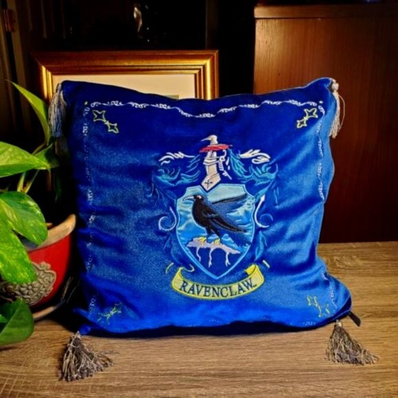 Harry Potter The Noble Collection Ravenclaw Blue Velvety Pillow Silky Pouch EUC - Picture 1 of 12